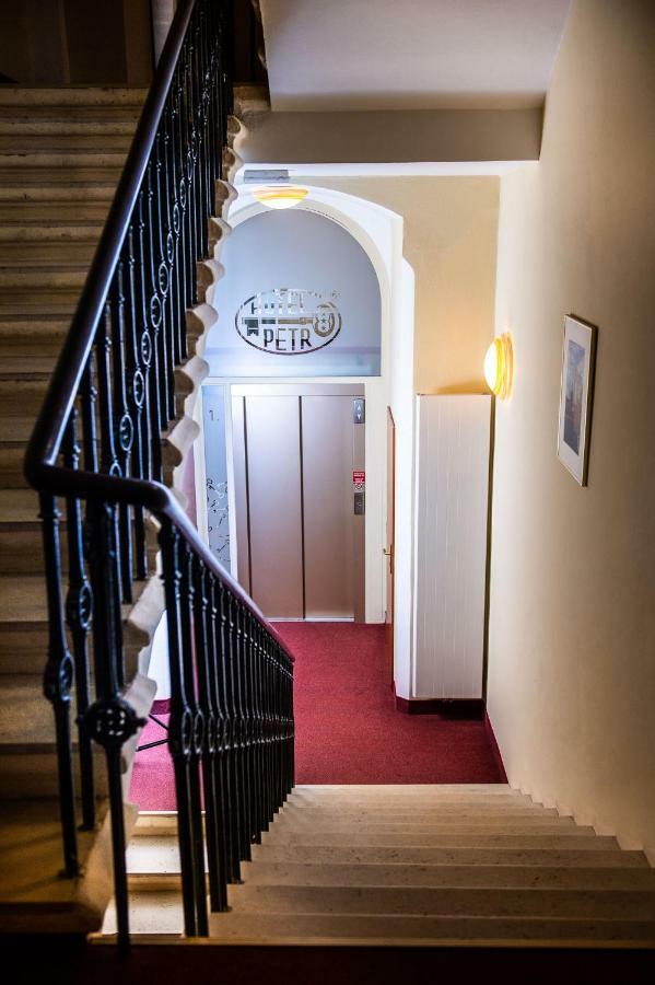 Petr Hotel Praga